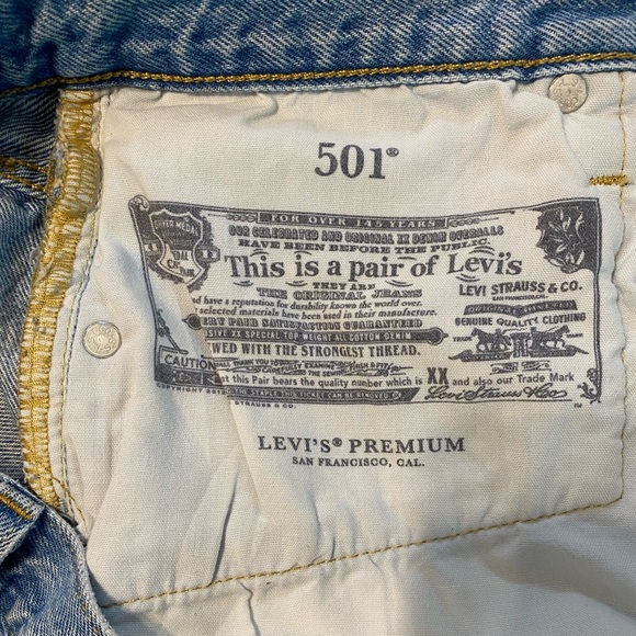 LEVI’S 501 “Big E” Jean Shorts Ripped Distressed Size 28 - Picture 11 of 13